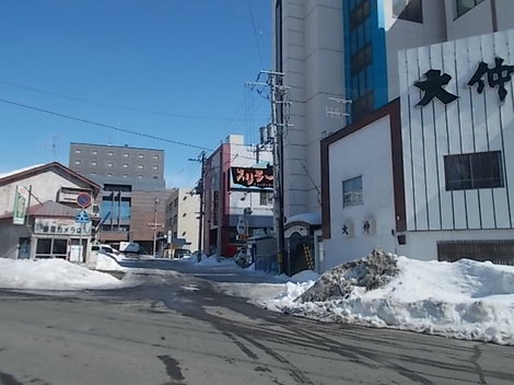s 038.JPG